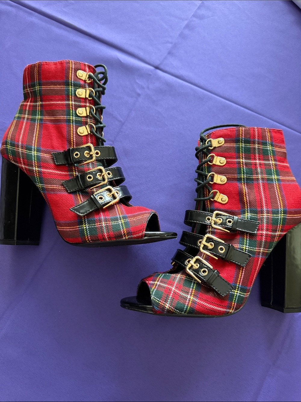 Lemon Drop by Privileged CHLOEE Red Plaid Tartan Peep Toe Boots. Sz 10